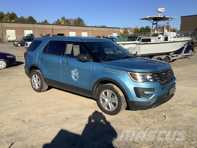 Ford Explorer PKWs