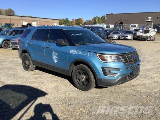 Ford Explorer PKWs