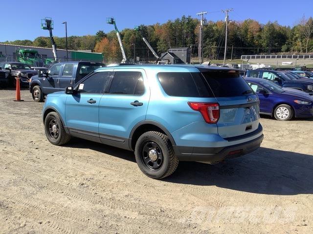 Ford Explorer PKWs