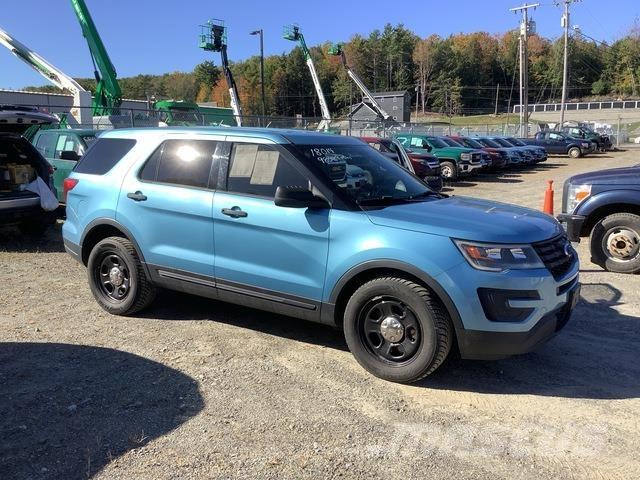Ford Explorer PKWs