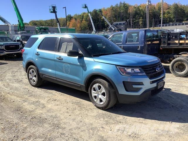 Ford Explorer PKWs