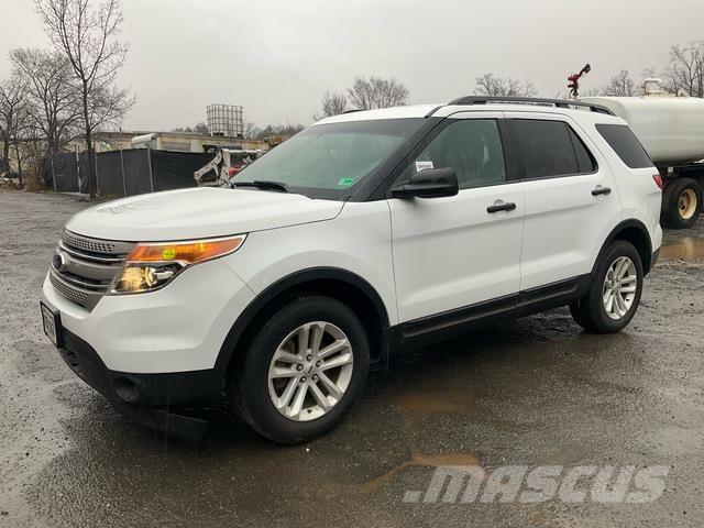 Ford Explorer PKWs