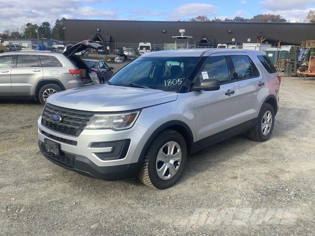 Ford Explorer PKWs