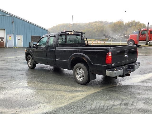Ford F-250 Pickup/Pritschenwagen
