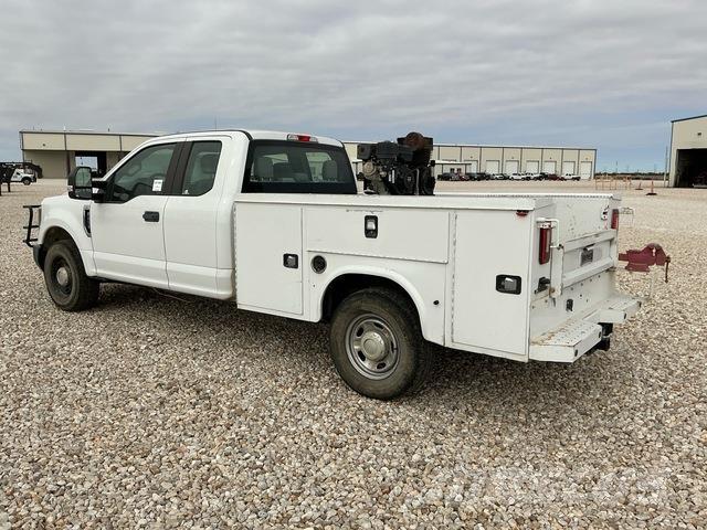 Ford F-250 Pickup/Pritschenwagen