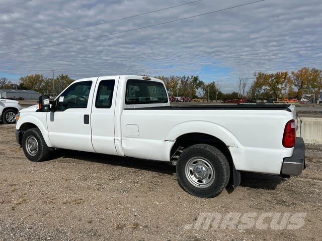 Ford F-250 Pickup/Pritschenwagen