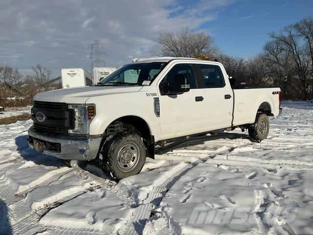 Ford F-250 Pickup/Pritschenwagen