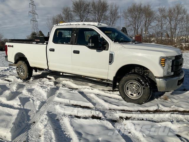 Ford F-250 Pickup/Pritschenwagen