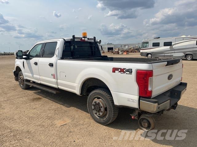 Ford F-350 Pickup/Pritschenwagen