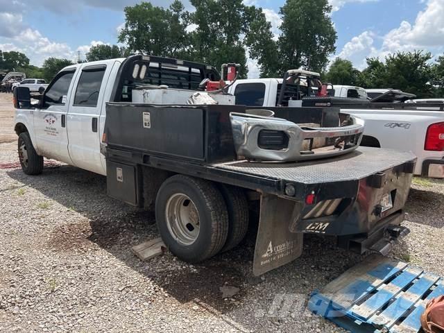 Ford F-350 Pritschenwagen/Pritschenwagen mit Seitenklappe