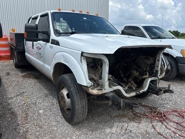 Ford F-350 Pritschenwagen/Pritschenwagen mit Seitenklappe