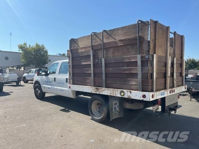 Ford F-350 Pritschenwagen/Pritschenwagen mit Seitenklappe