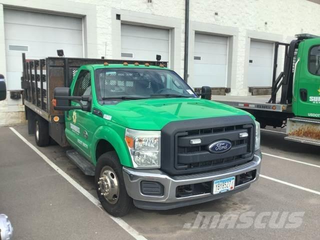 Ford F-350 Pritschenwagen/Pritschenwagen mit Seitenklappe
