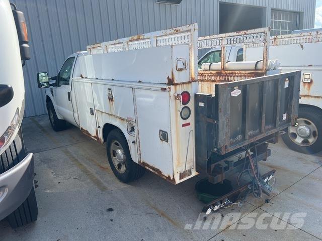 Ford F-350 Pickup/Pritschenwagen