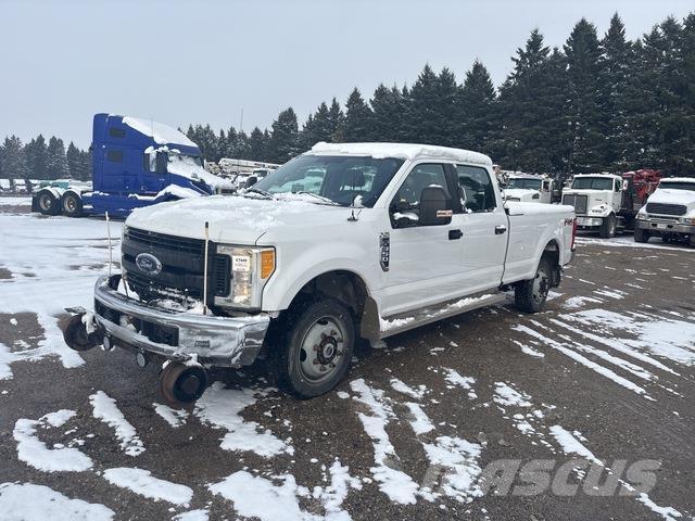 Ford F-350 Pickup/Pritschenwagen