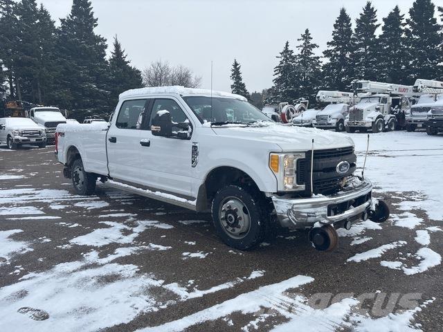 Ford F-350 Pickup/Pritschenwagen