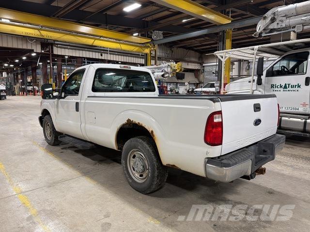 Ford F-350 Pickup/Pritschenwagen
