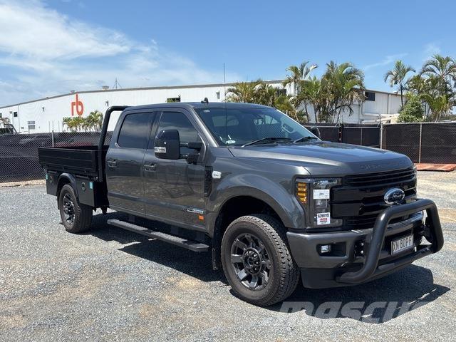 Ford F-350 Pickup/Pritschenwagen