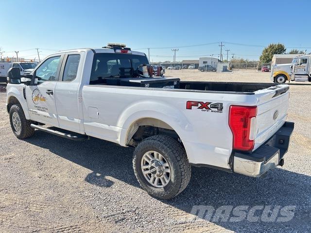 Ford F-350 Pickup/Pritschenwagen