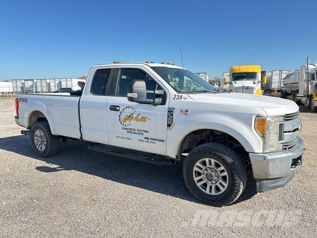 Ford F-350 Pickup/Pritschenwagen