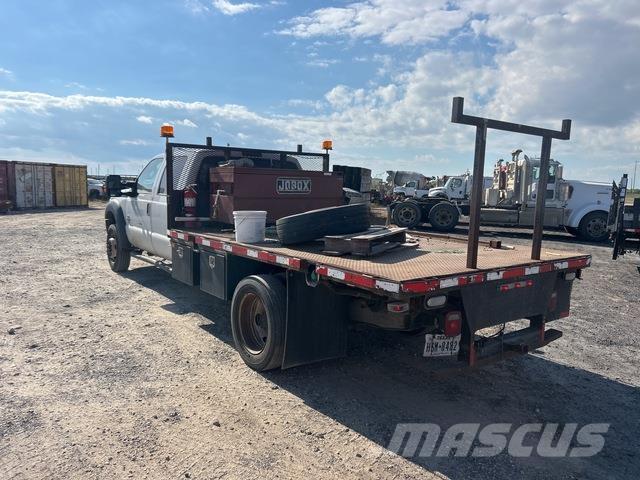 Ford F-450 Pritschenwagen/Pritschenwagen mit Seitenklappe