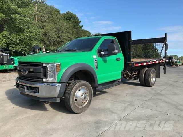 Ford F-450 Pritschenwagen/Pritschenwagen mit Seitenklappe