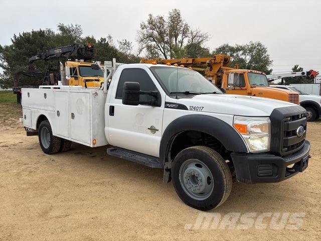 Ford F-450 Pickup/Pritschenwagen