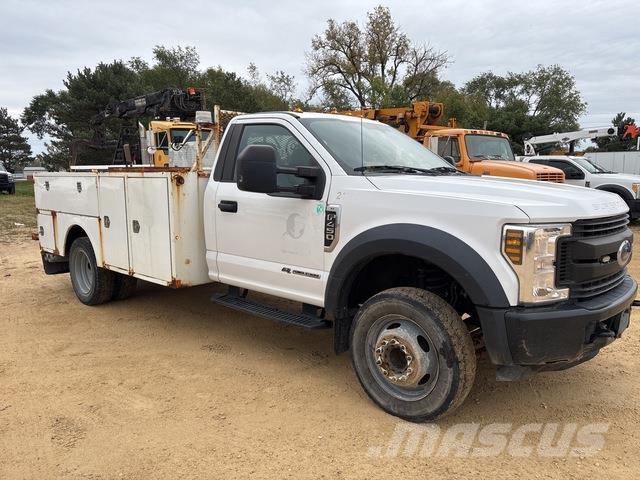 Ford F-450 Pickup/Pritschenwagen