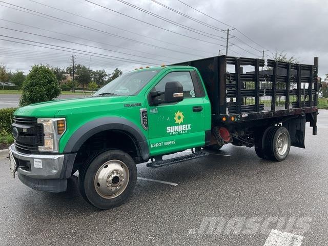 Ford F-450 Pritschenwagen/Pritschenwagen mit Seitenklappe