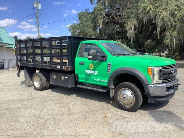 Ford F-450 Pritschenwagen/Pritschenwagen mit Seitenklappe