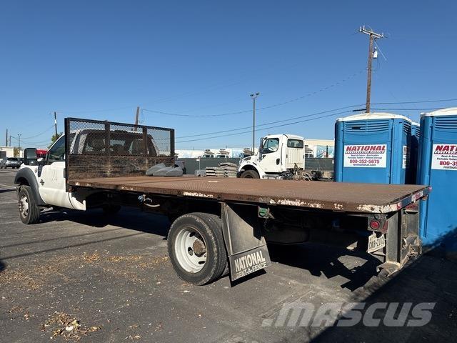 Ford F-450 Pritschenwagen/Pritschenwagen mit Seitenklappe