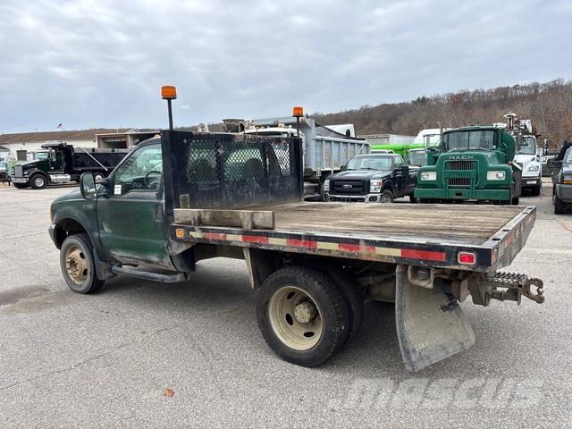 Ford F-450 Pritschenwagen/Pritschenwagen mit Seitenklappe