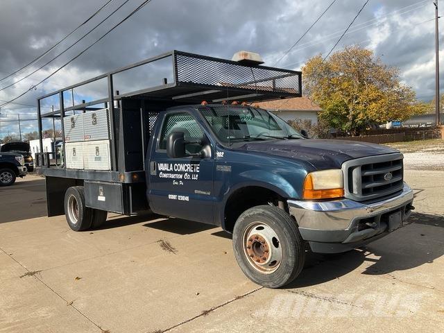 Ford F-450 Pritschenwagen/Pritschenwagen mit Seitenklappe