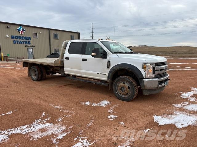 Ford F-450 Pritschenwagen/Pritschenwagen mit Seitenklappe