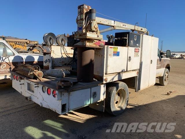 Ford F-550 Kommunal-Sonderfahrzeuge