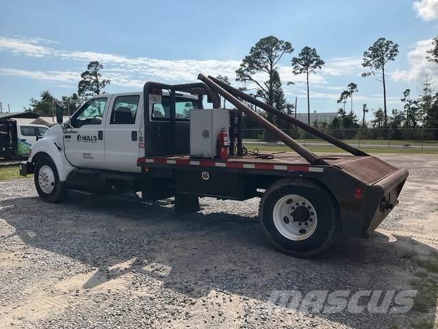 Ford F-650 Kranwagen