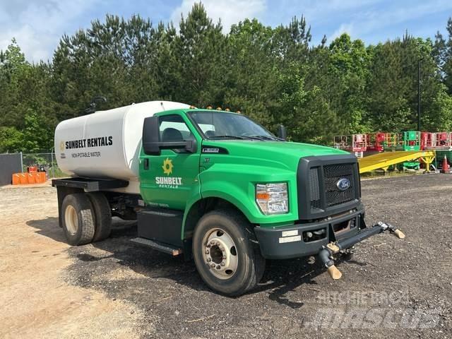 Ford F-650 Wassertanker