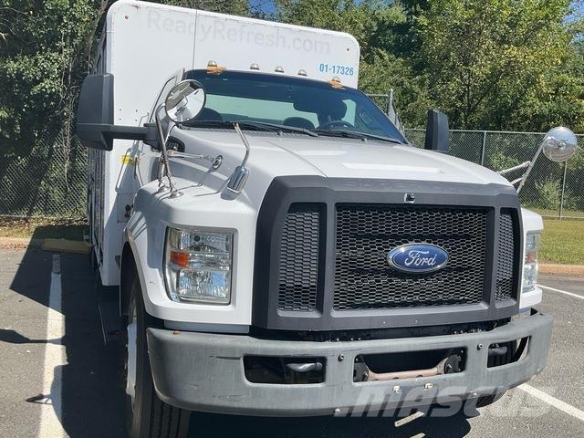 Ford F-650 Getränkewagen