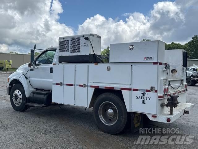 Ford F-750 Kommunal-Sonderfahrzeuge