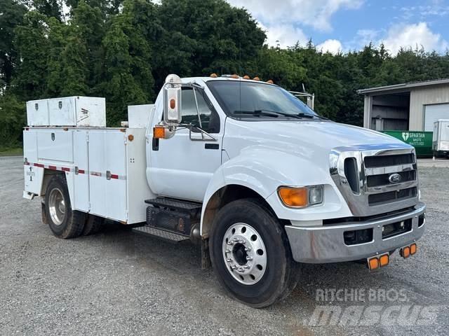 Ford F-750 Kommunal-Sonderfahrzeuge
