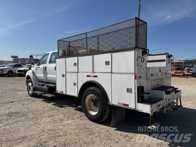 Ford F-750 Kommunal-Sonderfahrzeuge
