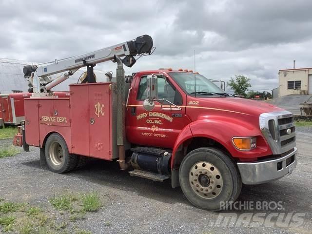Ford F-750 Kommunal-Sonderfahrzeuge