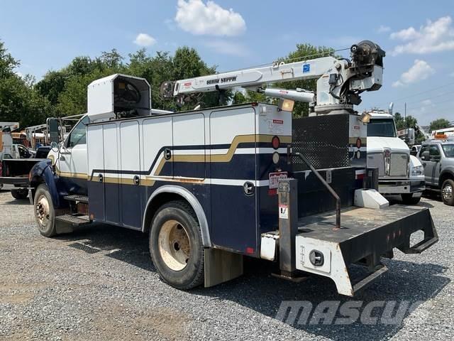 Ford F-750 Kommunal-Sonderfahrzeuge
