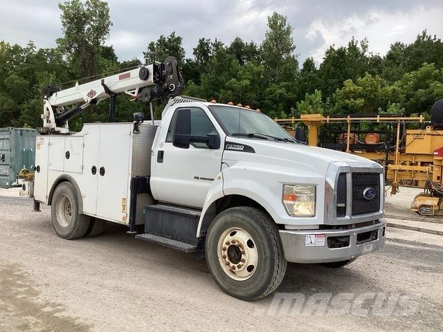 Ford F-750 Kommunal-Sonderfahrzeuge