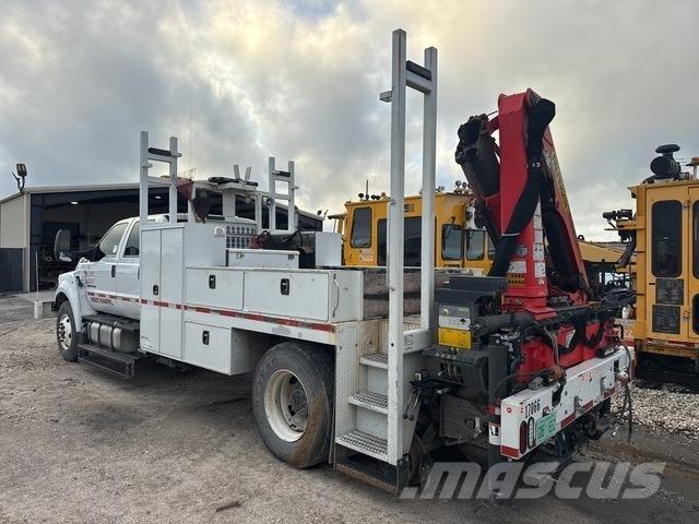 Ford F-750 XL Andere Fahrzeuge