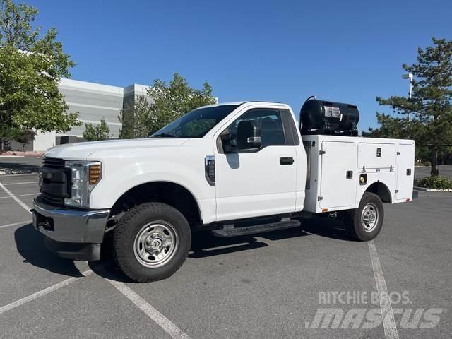 Ford F250 XL Kommunal-Sonderfahrzeuge