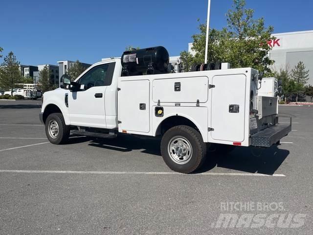 Ford F250 XL Kommunal-Sonderfahrzeuge