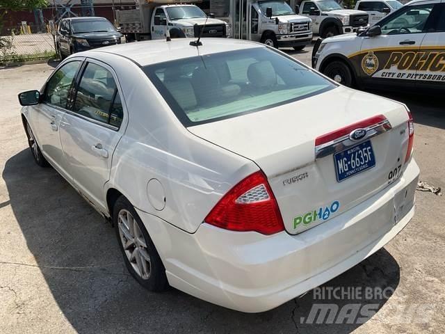 Ford Fusion PKWs
