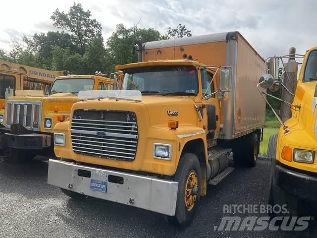 Ford L8000F Kastenaufbau