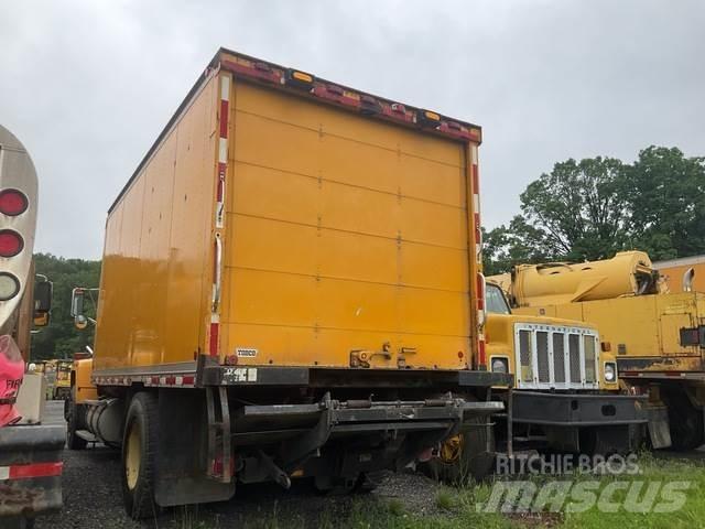 Ford L8000F Kastenaufbau